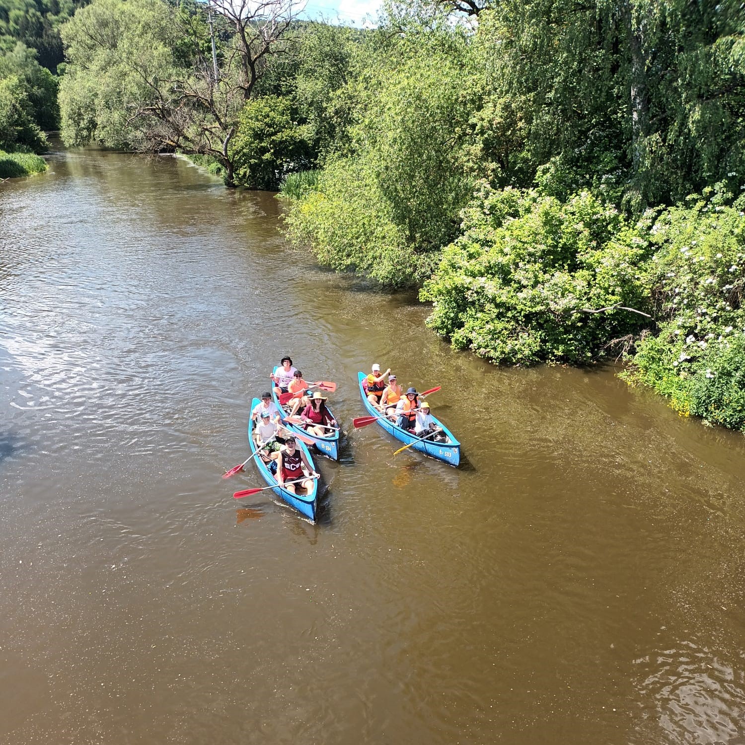 Foto Kanus auf dem Fluss